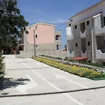 Biser Hotel