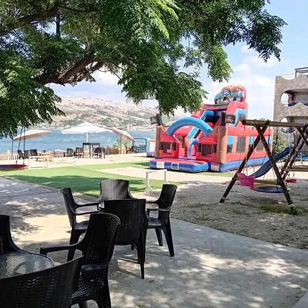 Biser Ξενοδοχείο
