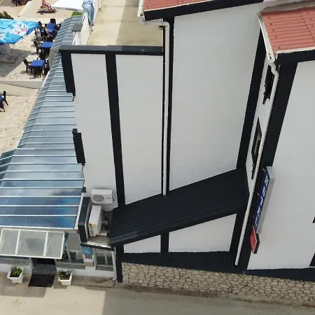 ホテル Biser パグ