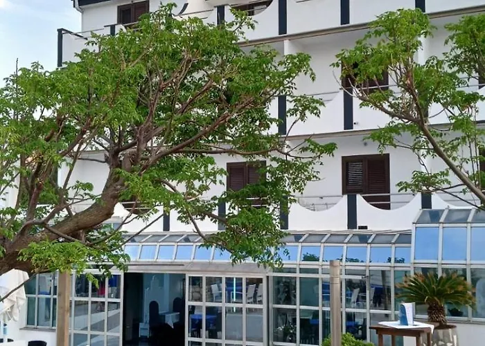 Hotell Biser 3*