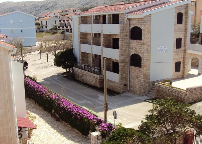 Hotell Biser 3*
