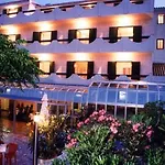 Biser 3* Pag Town
