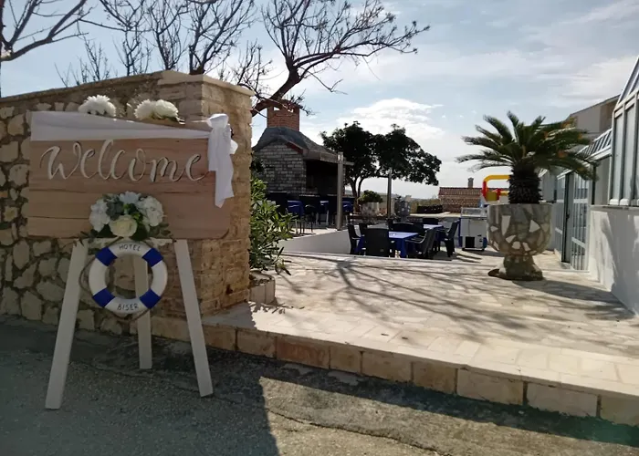 Biser Otel Pag Town